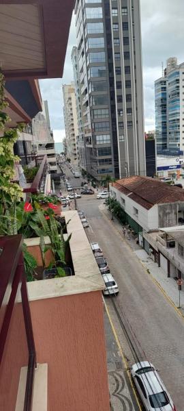 Ótimo Apartamento Meia Praia 2025